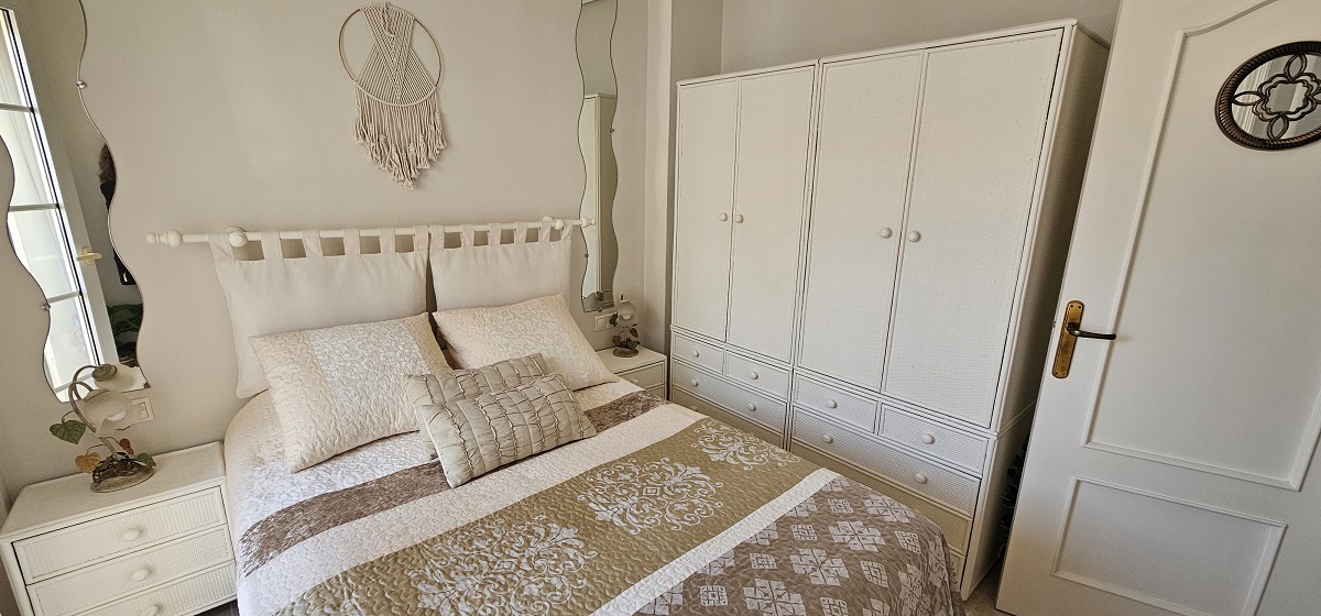 APARTAMENTO CÉNTRICO ORIENTACIÓN SUR CON TERRAZA EN PLENO CORAZÓN DE LA CIUDAD