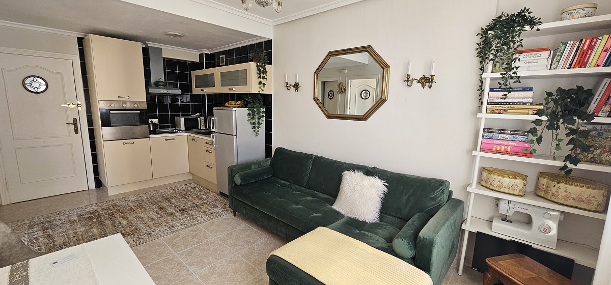 APARTAMENTO CÉNTRICO ORIENTACIÓN SUR CON TERRAZA EN PLENO CORAZÓN DE LA CIUDAD