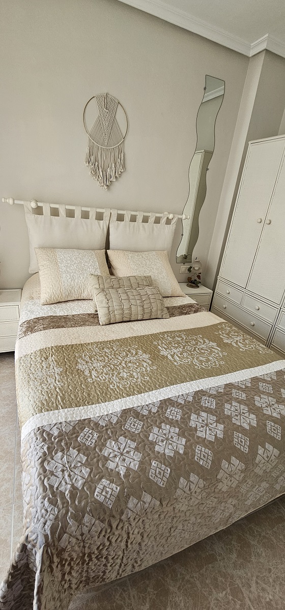 APARTAMENTO CÉNTRICO ORIENTACIÓN SUR CON TERRAZA EN PLENO CORAZÓN DE LA CIUDAD