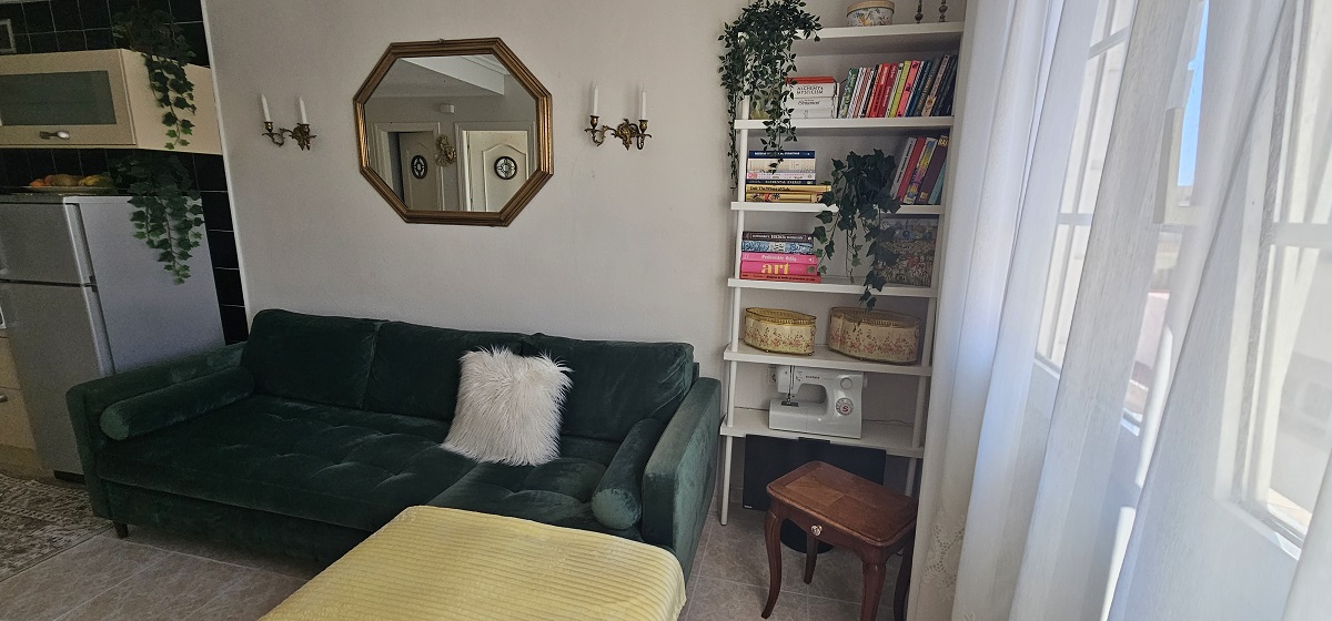 APARTAMENTO CÉNTRICO ORIENTACIÓN SUR CON TERRAZA EN PLENO CORAZÓN DE LA CIUDAD