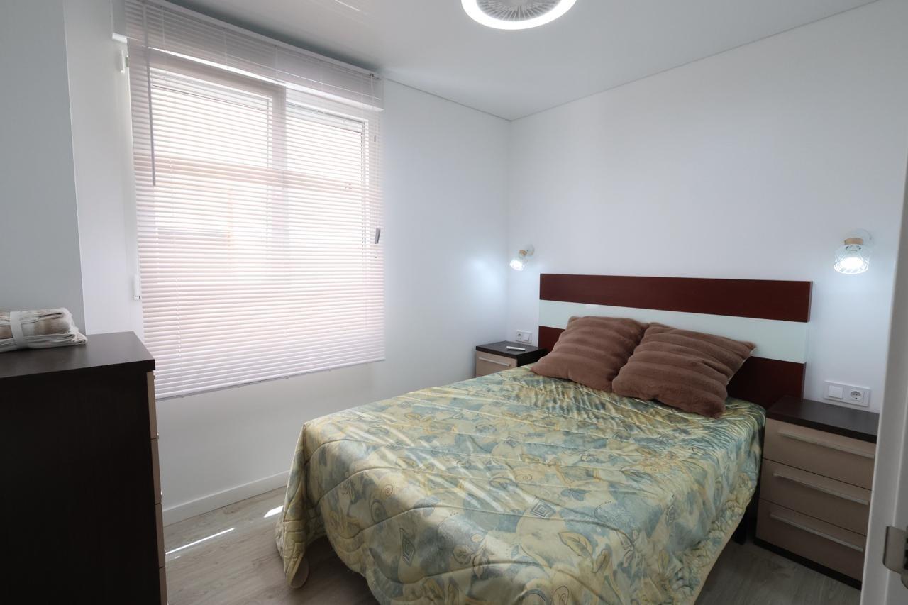 APARTAMENTO REFORMADO A ESTRENAR CON TERRAZA Y VISTAS AL MAR JUNTO A PLAYA DE LOS NÁUFRAGOS