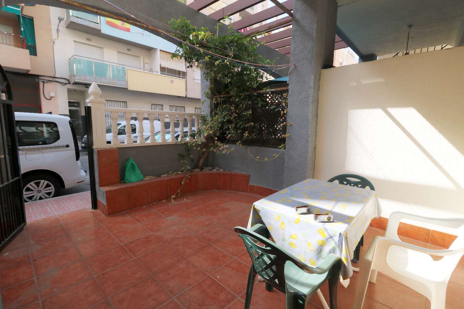 BUNGALOW ORIENTADO AL SUR A ESCASOS METROS DE LA PLAYA DEL ACEQUIÓN