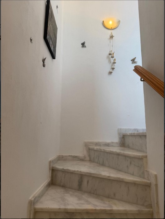 ÁTICO EXCLUSIVO EN LAS ATALAYAS CON VISTAS AL MAR, SOLÁRIUM PRIVADO DE 120 M², GARAJE Y SEGURIDAD 24 HORAS