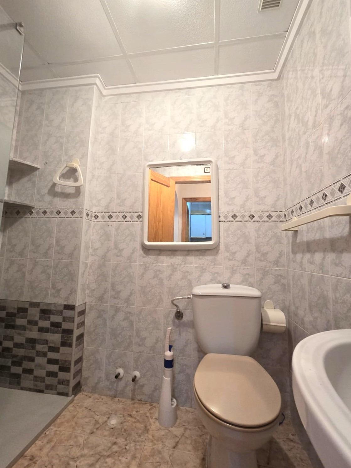 APARTAMENTO A 750 METROS DE LA PLAYA DEL CURA CON TERRAZA ACRISTALADA Y EXCELENTE UBICACIÓN