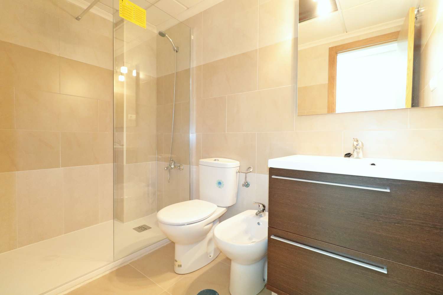 ESPECTACULAR APARTAMENTO TOTALMENTE REFORMADO DE 4 DORMITORIOS A SOLO 200 METROS DEL MAR EN ACEQUIÓN