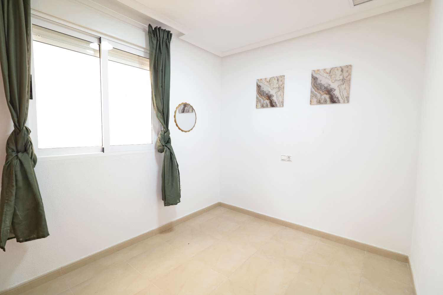 ESPECTACULAR APARTAMENTO TOTALMENTE REFORMADO DE 4 DORMITORIOS A SOLO 200 METROS DEL MAR EN ACEQUIÓN