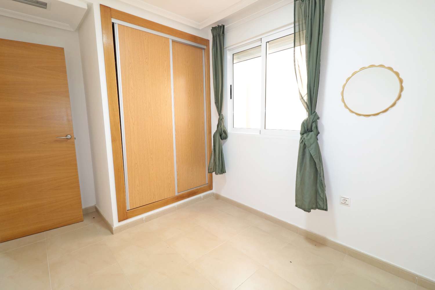 ESPECTACULAR APARTAMENTO TOTALMENTE REFORMADO DE 4 DORMITORIOS A SOLO 200 METROS DEL MAR EN ACEQUIÓN
