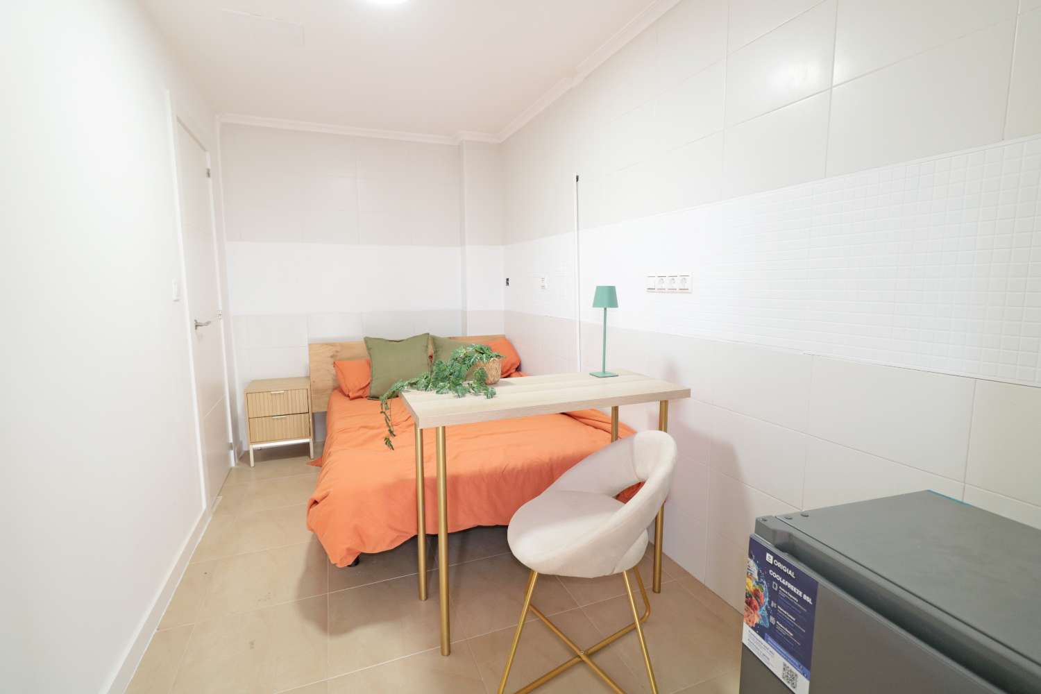 ESPECTACULAR APARTAMENTO TOTALMENTE REFORMADO DE 4 DORMITORIOS A SOLO 200 METROS DEL MAR EN ACEQUIÓN