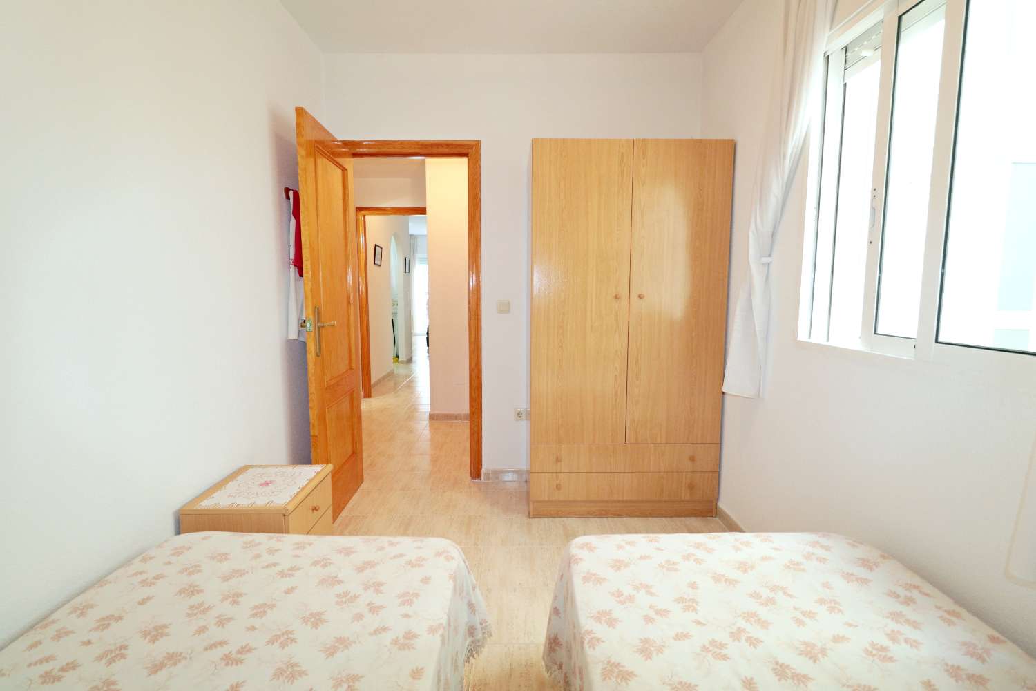 APARTMENT 150 METERS FROM THE BEACH WITH 2 TERRACES AND TWO BEDROOMS IN ACEQUIÓN – TORREVIEJA