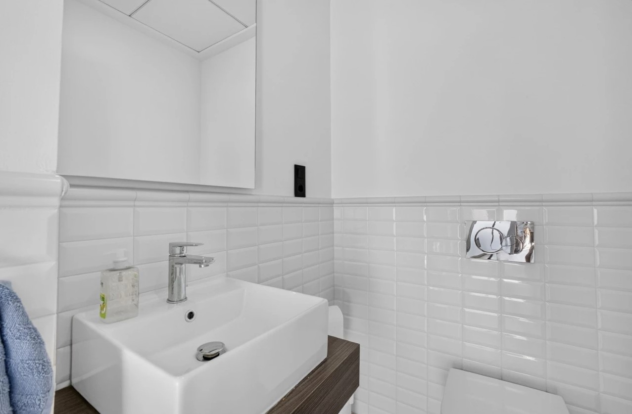 EXCLUSIVE MODERN VILLA WITH PRIVATE POOL, SOLARIUM AND PLOT ON LOS BALCONES – TORREVIEJA