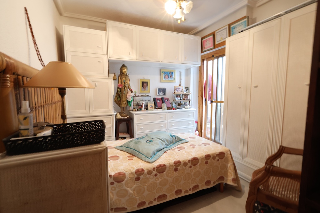 BUNGALOW EN PLANTA BAJA CON AMPLIO JARDÍN A SOLO 400 METROS DE LA PLAYA DEL ACEQUIÓN