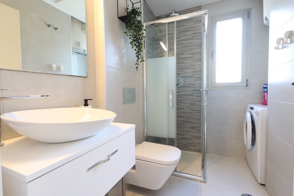 AMPLIO APARTAMENTO DE 2 DORMITORIOS CON GRAN TERRAZA EN GREEN HILLS VILLAMARTÍN