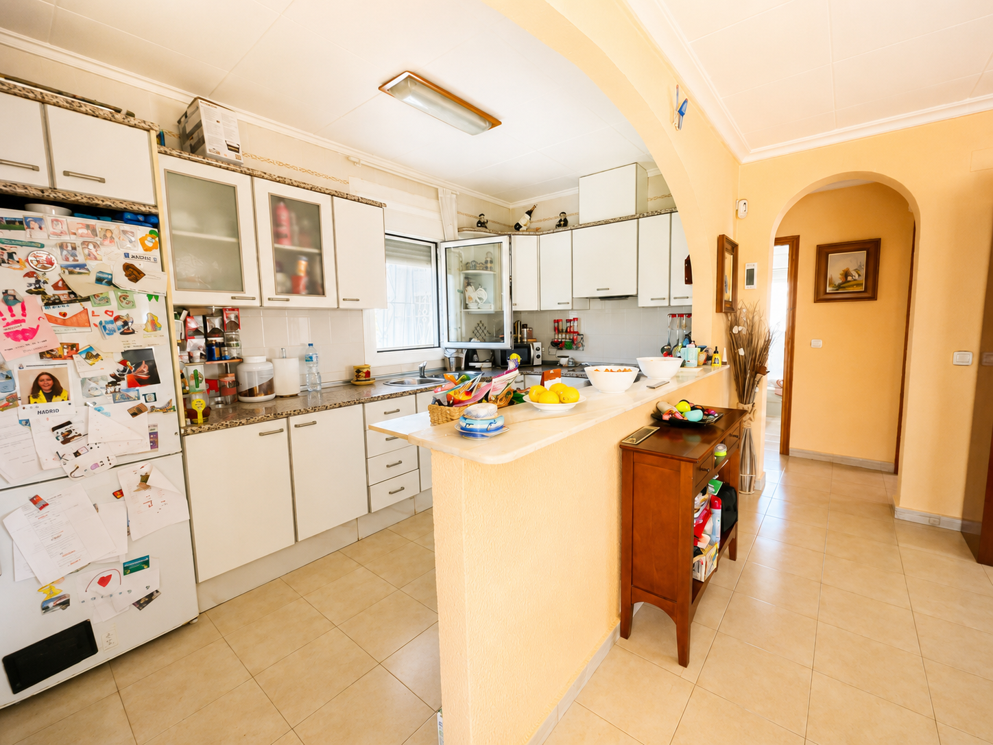 VILLA INDEPENDIENTE CON PISCINA PRIVADA Y PARCELA DE 1.000 M² EN LA SIESTA, TORREVIEJA