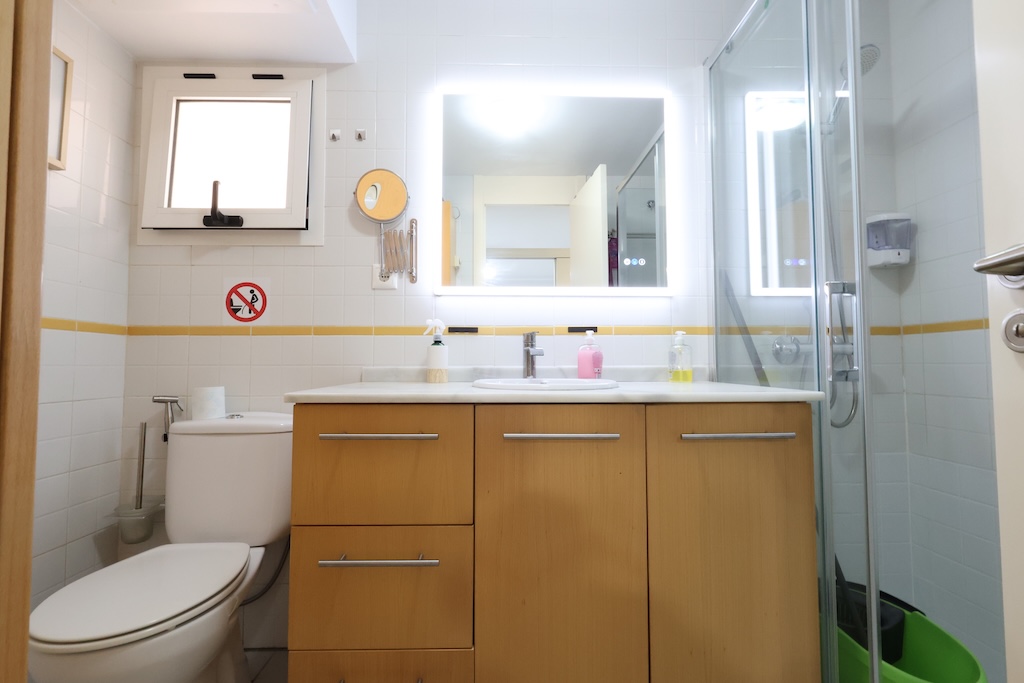 APARTAMENTO EN PLANTA BAJA CON JARDÍN PRIVADO, PISCINA Y LICENCIA TURÍSTICA EN PLAYA FLAMENCA