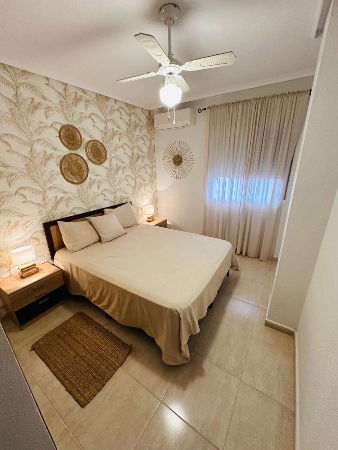 BUNGALOW EN PLANTA BAJA CON ORIENTACIÓN SUR, JARDÍN Y PISCINA EN DREAM HILLS – INVERSIÓN CON INQUILINO