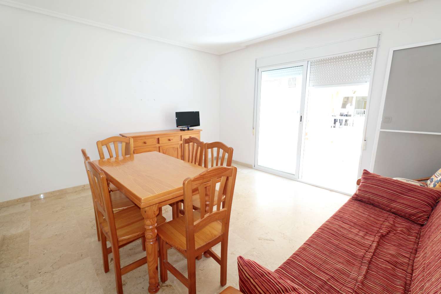 APARTAMENTO CON VISTAS LATERALES AL MAR A 100 METROS DE PLAYA DEL CURA