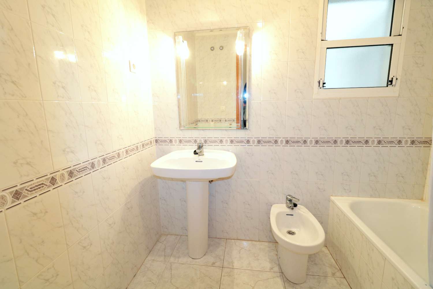 APARTAMENTO CON VISTAS LATERALES AL MAR A 100 METROS DE PLAYA DEL CURA
