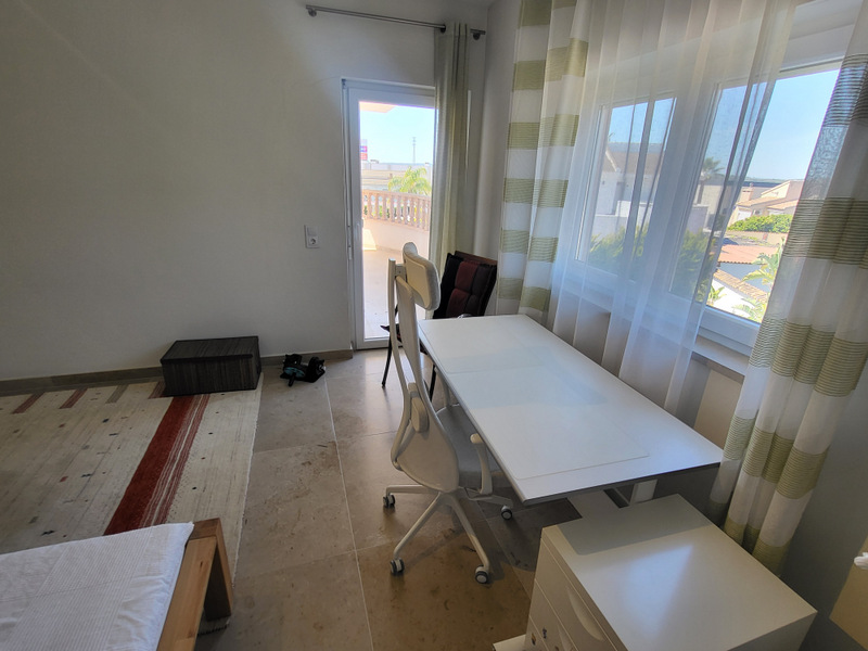 VILLA DE LUJO EN CIUDAD QUESADA – 420 M² CONSTRUIDOS, PARCELA DE 800 M², 4 DORMITORIOS Y PISCINA PRIVADA