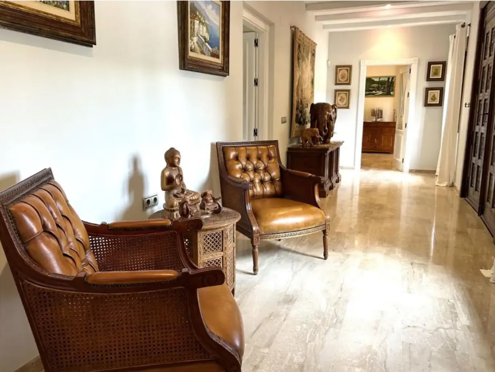 FINCA RÚSTICA ÚNICA DE 14.600 M² CON DOS VIVIENDAS, PISCINA Y COMPLEJO ECUESTRE EN LA MURADA