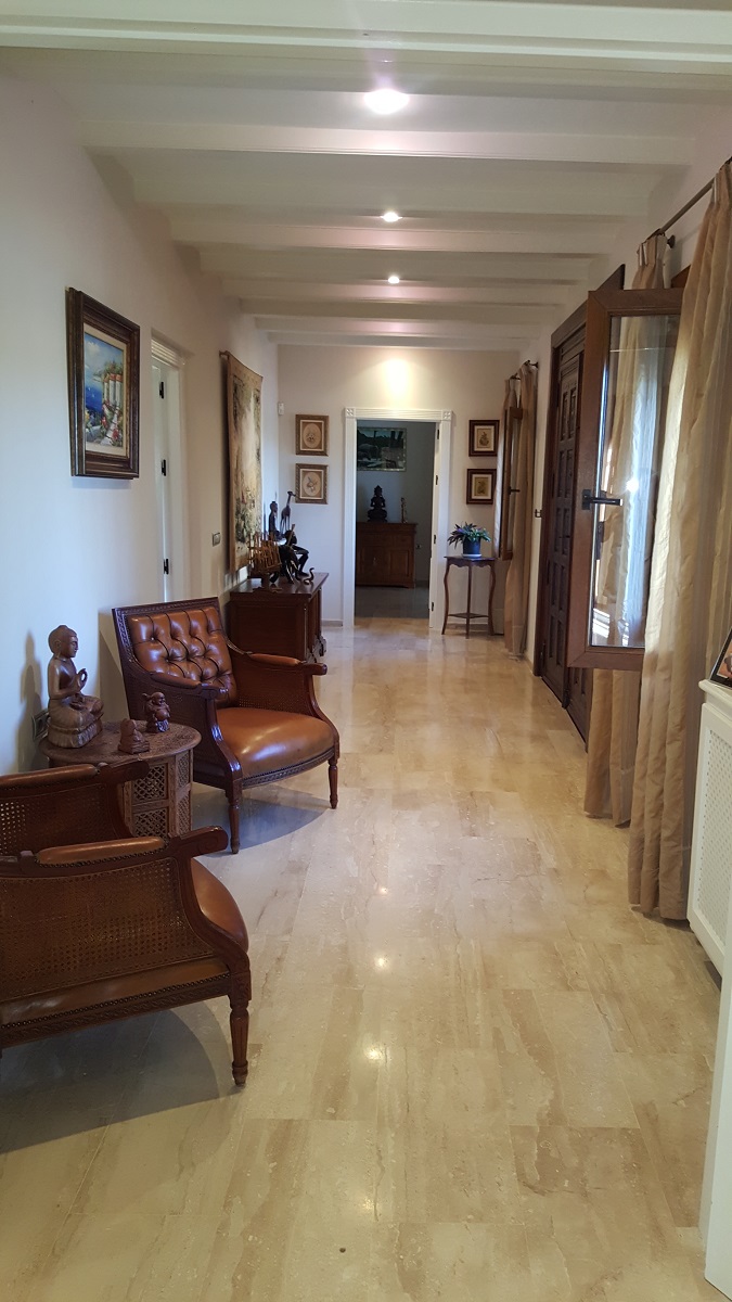 FINCA RÚSTICA ÚNICA DE 14.600 M² CON DOS VIVIENDAS, PISCINA Y COMPLEJO ECUESTRE EN LA MURADA