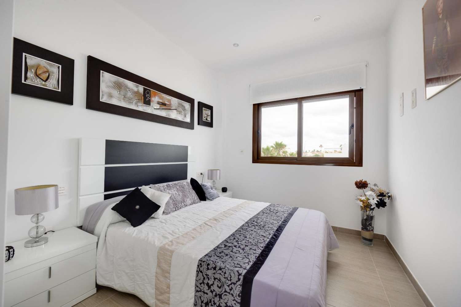 VRIJSTAANDE VILLA MET PRIVÉZWEMBAD EN OPEN UITZICHT IN CIUDAD QUESA