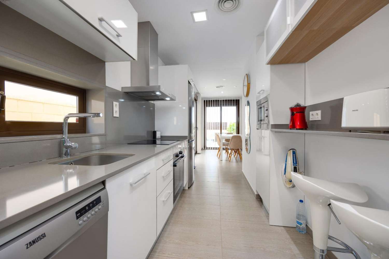 VRIJSTAANDE VILLA MET PRIVÉZWEMBAD EN OPEN UITZICHT IN CIUDAD QUESA