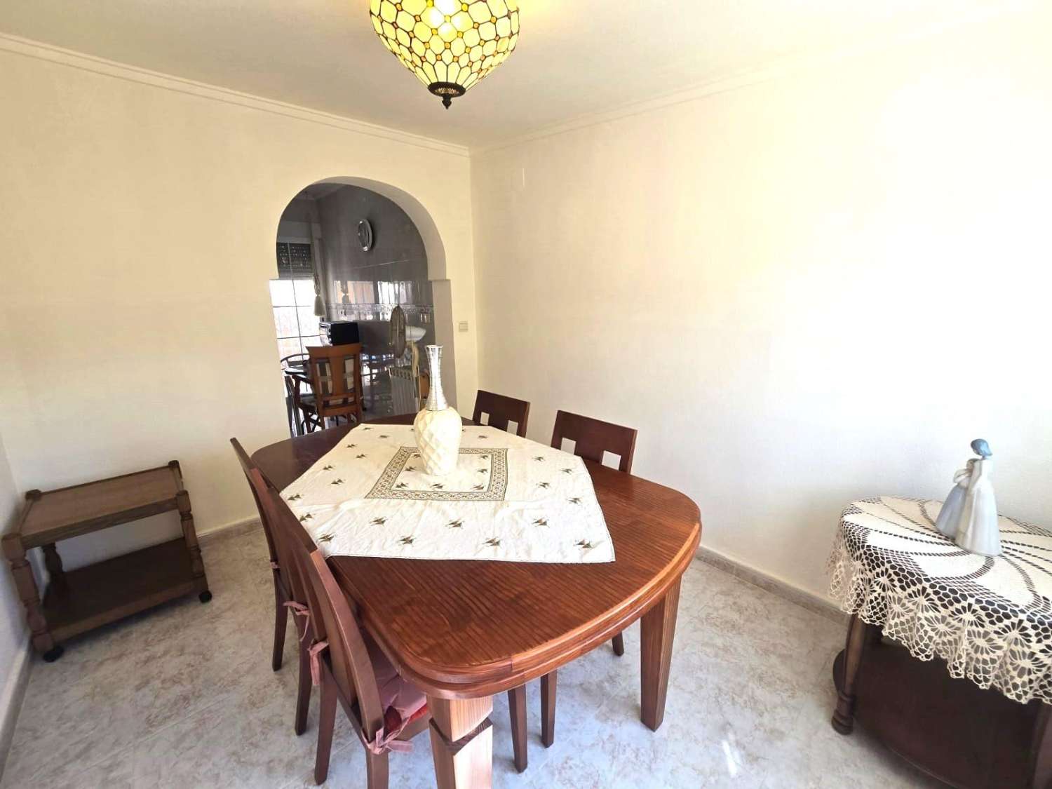 3-RUMSVILLA MED 140 M² RADHUS, GARAGE OCH GEMENSAM POOL I LOS ALTOS