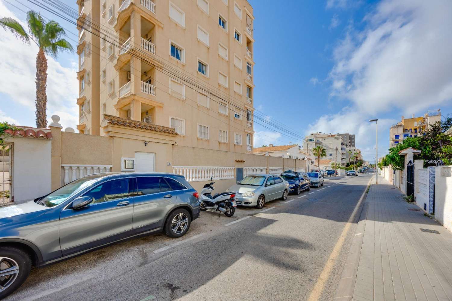 2-BEDROOM APARTMENT WITH SEA VIEWS IN NUEVA TORREVIEJA