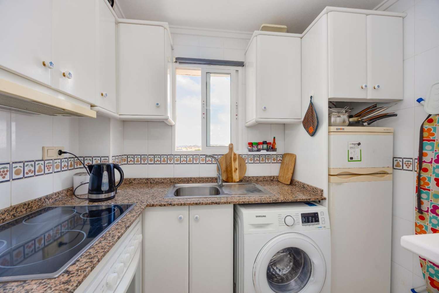 2-BEDROOM APARTMENT WITH SEA VIEWS IN NUEVA TORREVIEJA