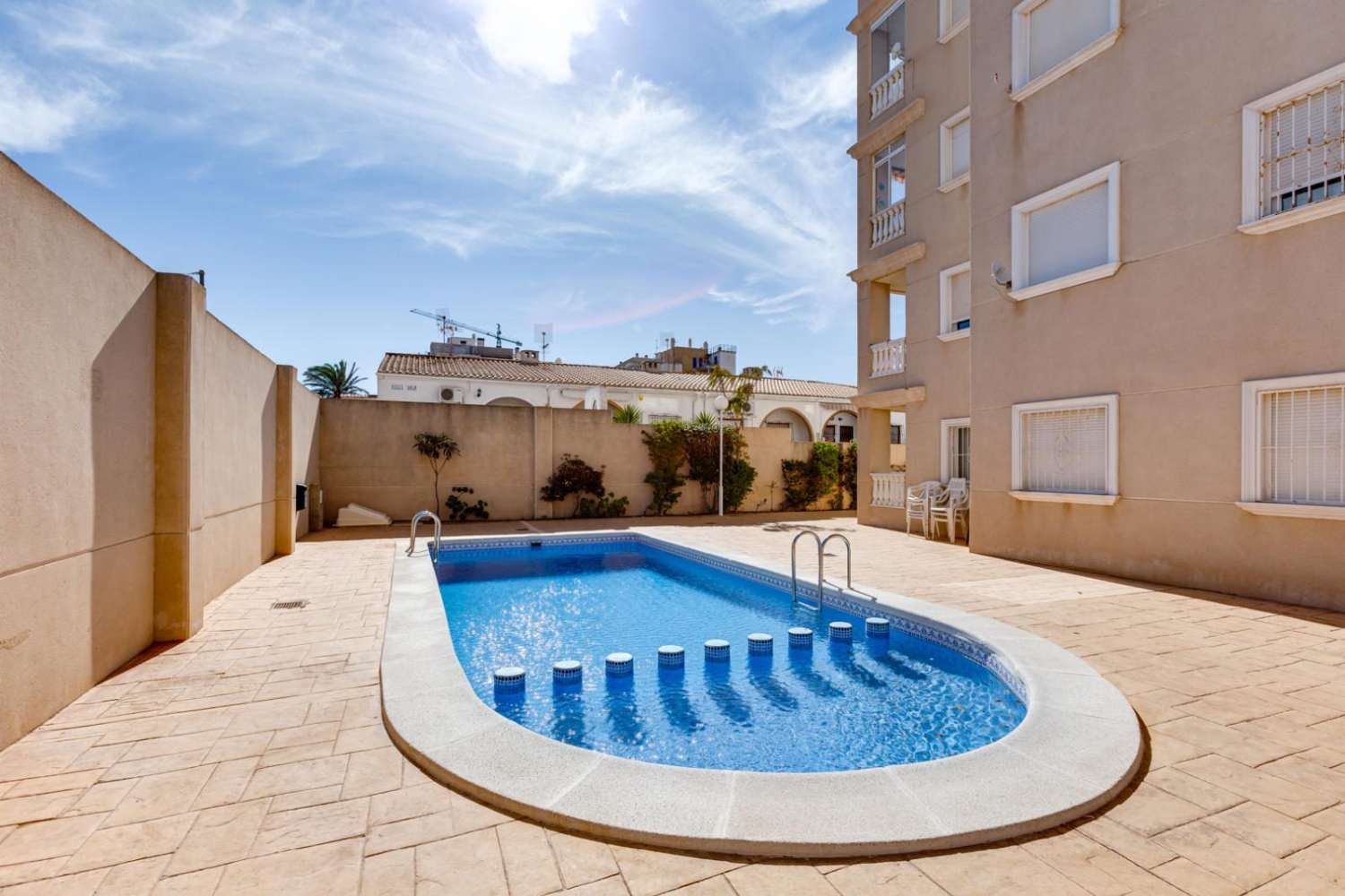 2-BEDROOM APARTMENT WITH SEA VIEWS IN NUEVA TORREVIEJA