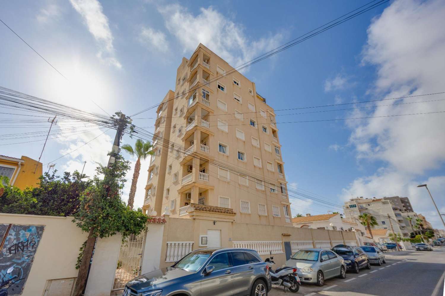 2-BEDROOM APARTMENT WITH SEA VIEWS IN NUEVA TORREVIEJA