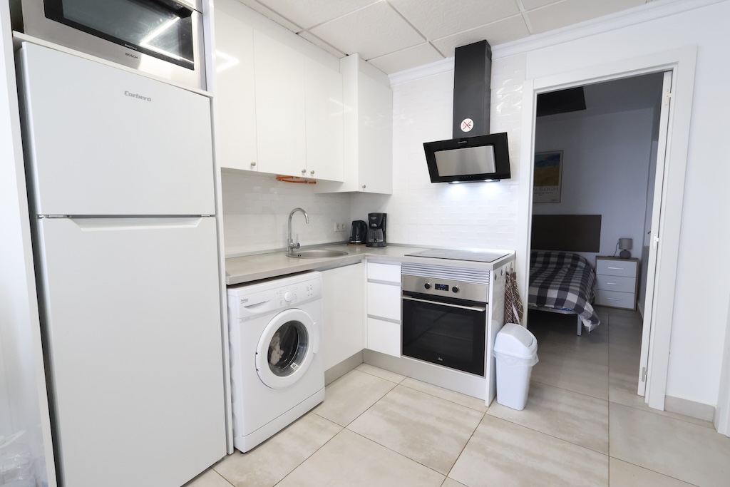 FULLY REFURBISHED BUNGALOW WITH 3 BEDROOMS, SOLARIUM AND SOLAR PANELS IN LA TORRETA II