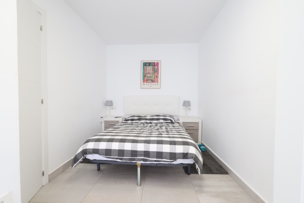 FULLY REFURBISHED BUNGALOW WITH 3 BEDROOMS, SOLARIUM AND SOLAR PANELS IN LA TORRETA II