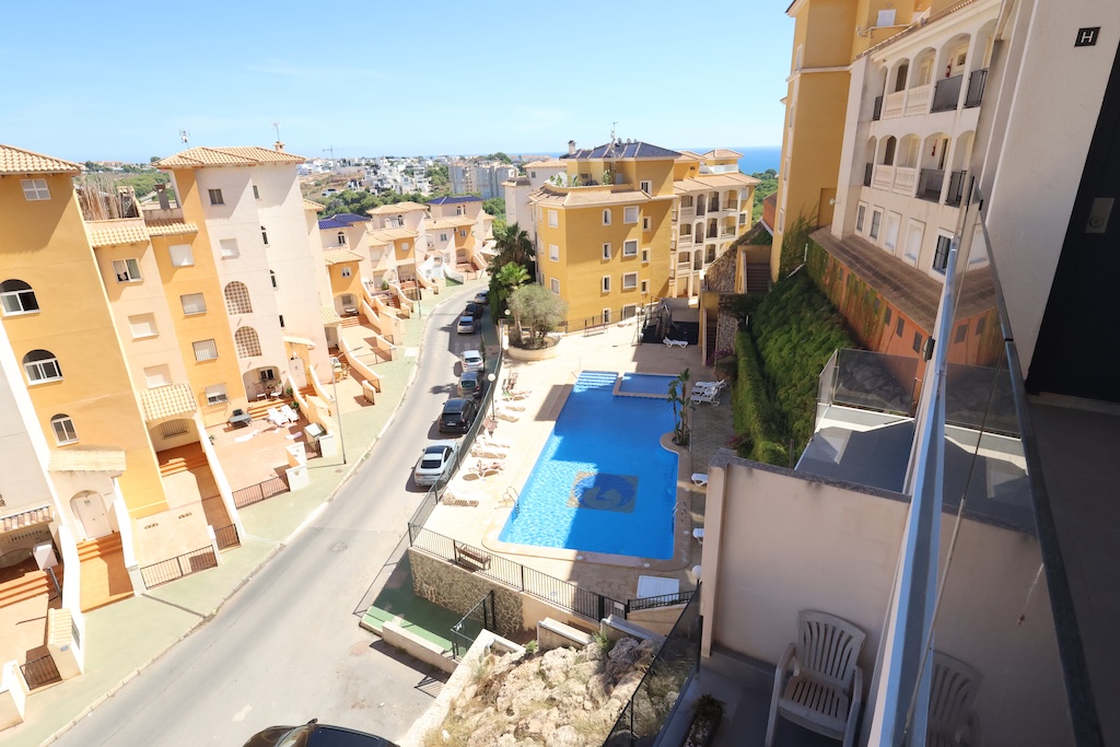 MODERN 2 BEDROOM APARTMENT WITH LARGE TERRACE, POOL AND GARAGE IN CAMPOAMOR