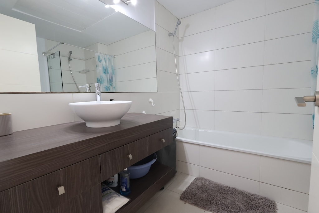 MODERN 2 BEDROOM APARTMENT WITH LARGE TERRACE, POOL AND GARAGE IN CAMPOAMOR