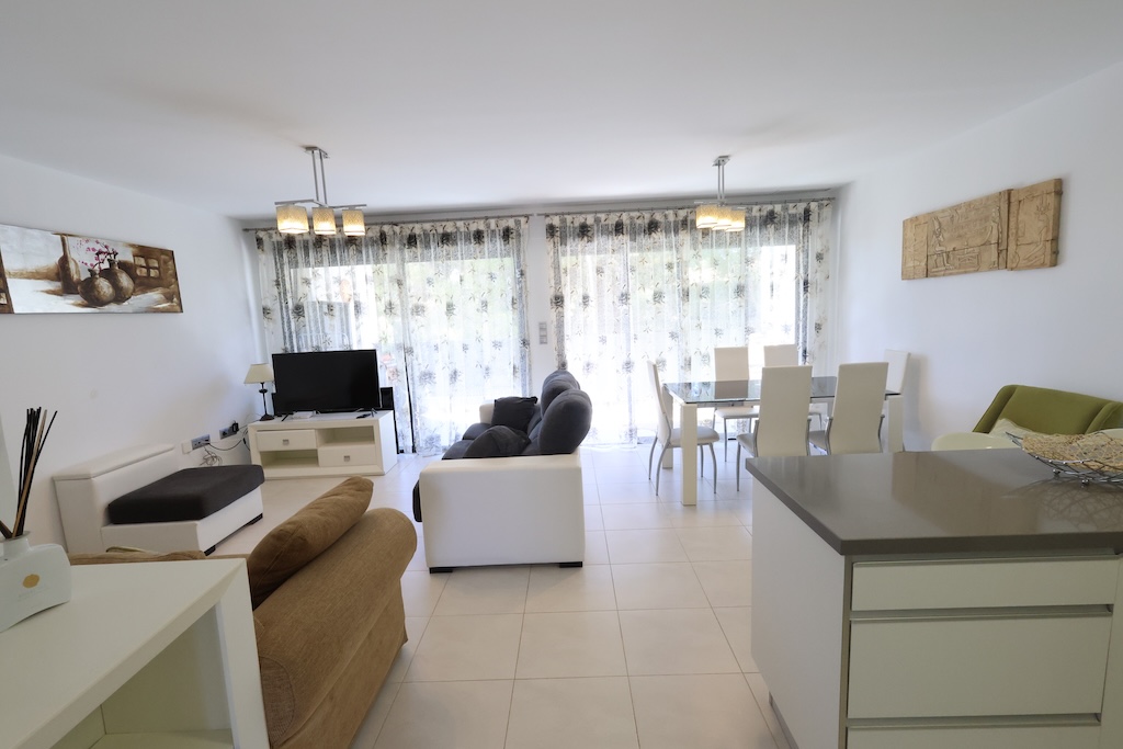 MODERN 2 BEDROOM APARTMENT WITH LARGE TERRACE, POOL AND GARAGE IN CAMPOAMOR