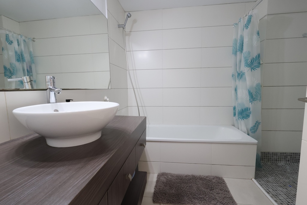 MODERN 2 BEDROOM APARTMENT WITH LARGE TERRACE, POOL AND GARAGE IN CAMPOAMOR