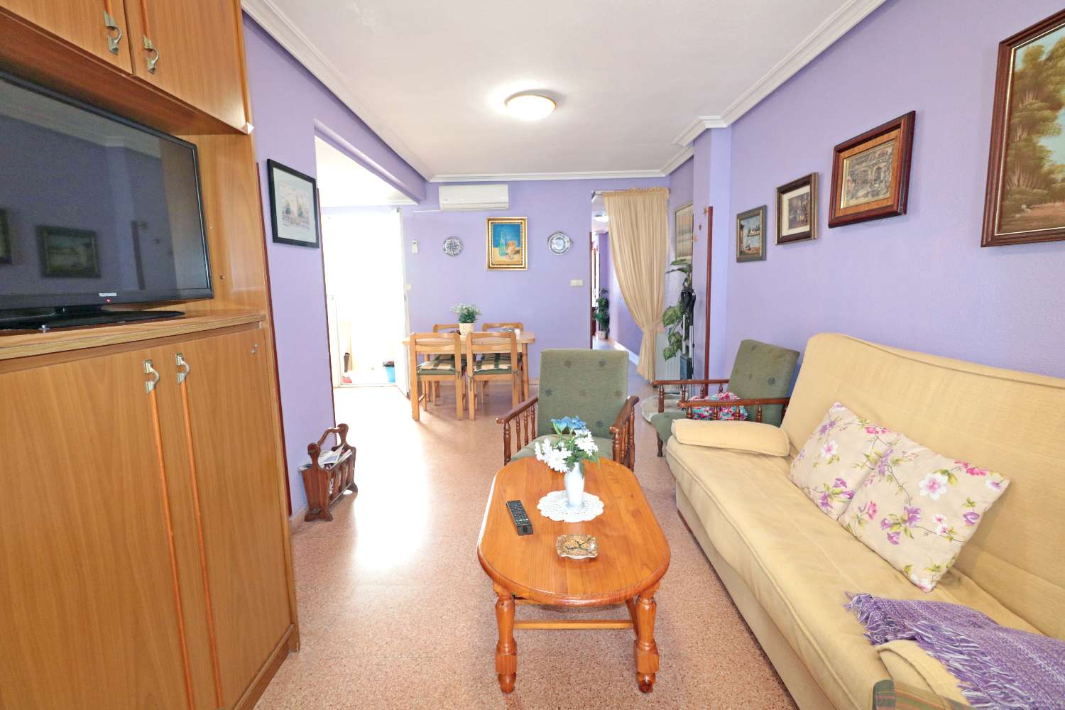 AMPLIO APARTAMENTO A 50 METROS DEL MAR CON VISTAS LATERALES Y ORIENTACIÓN SUROESTE EN ACEQUIÓN