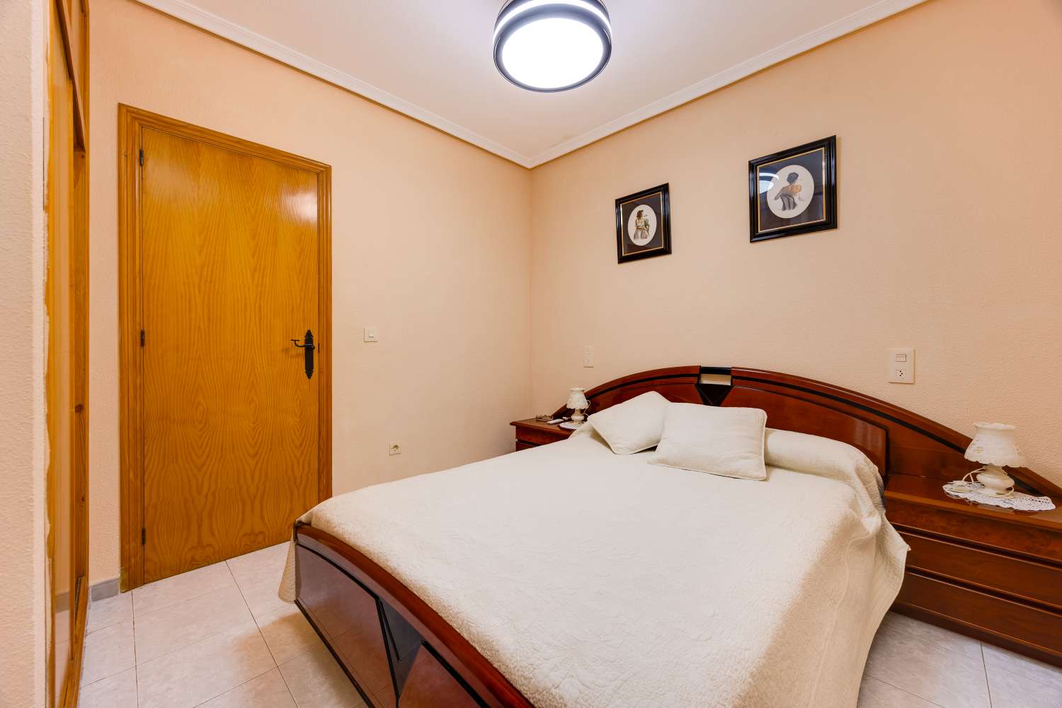 APARTAMENTO CON ORIENTACIÓN SUR, TERRAZA Y PISCINA A 500 METROS DE LA PLAYA DEL CURA