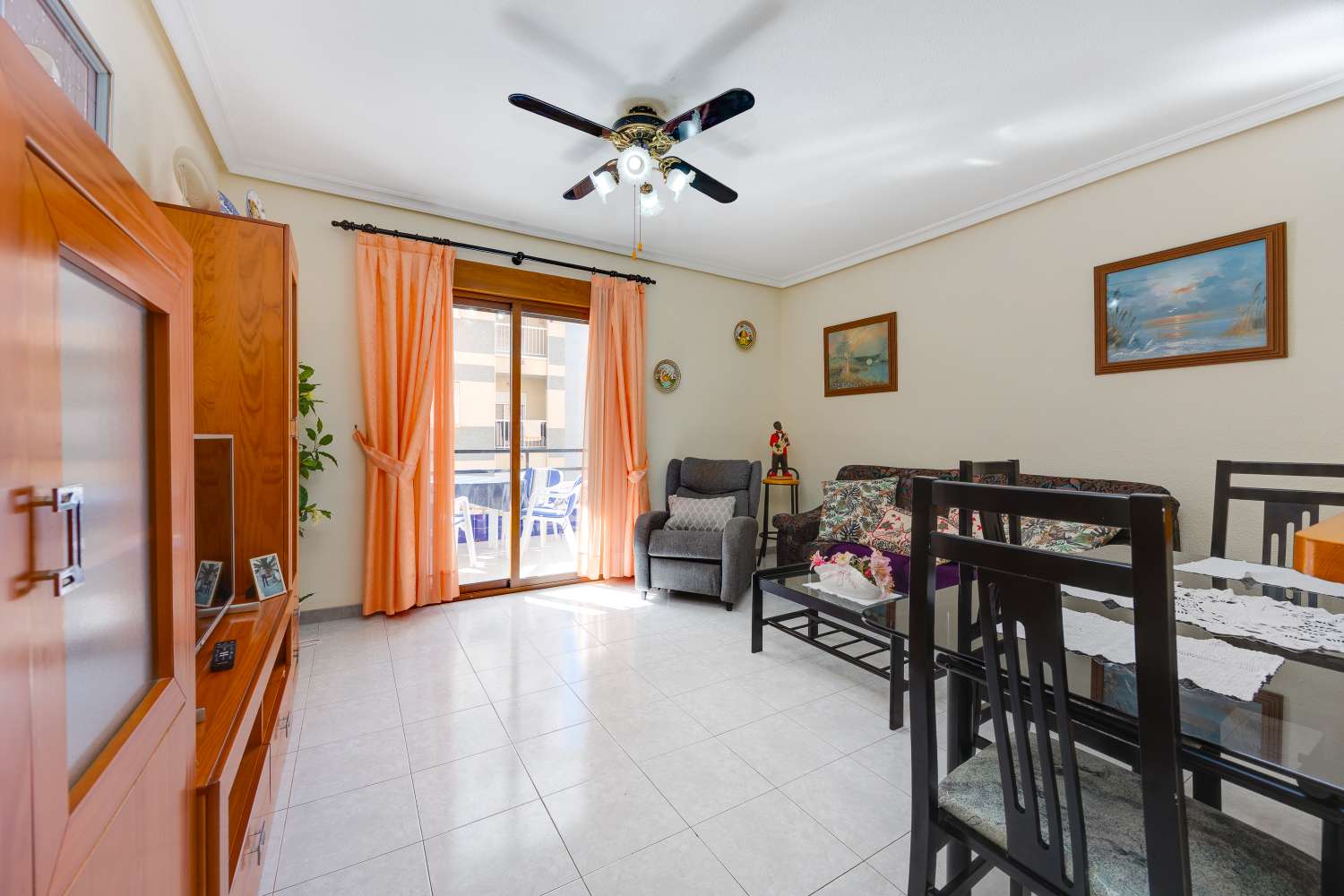 APARTAMENTO CON ORIENTACIÓN SUR, TERRAZA Y PISCINA A 500 METROS DE LA PLAYA DEL CURA