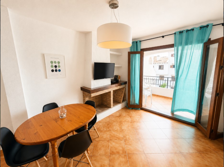 VIVIENDA DE 2 DORMITORIOS CON ORIENTACIÓN SUR, TERRAZA Y PISCINA EN BELLAVISTA VI
