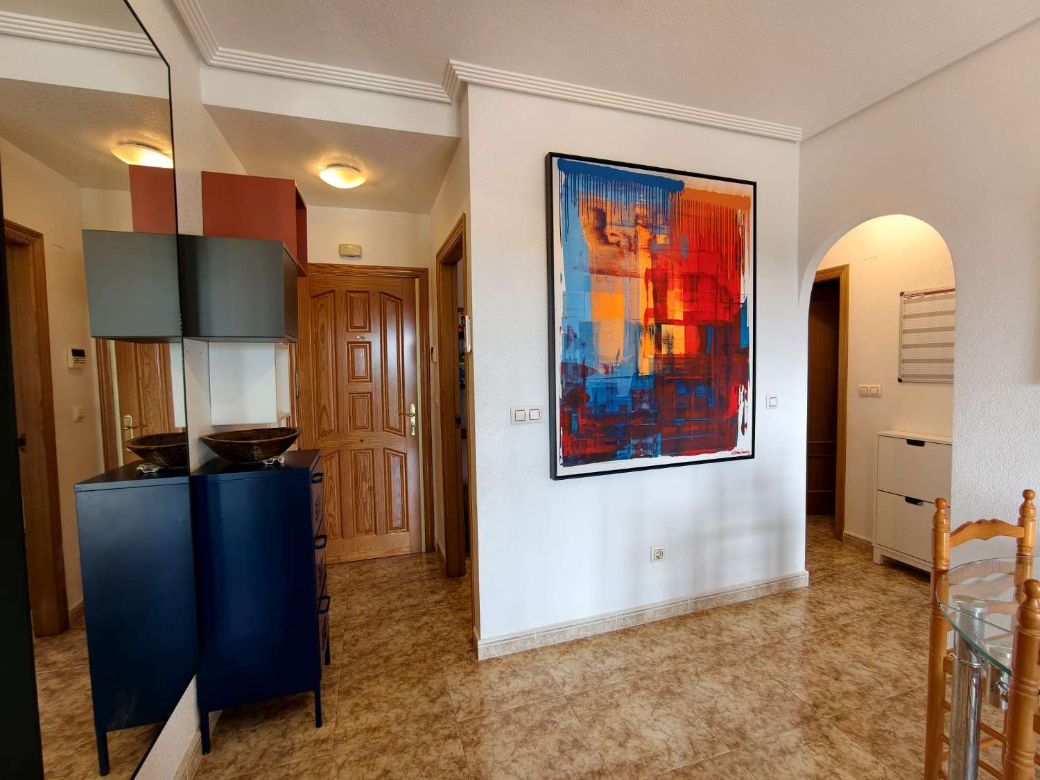 ÁTICO CON SOLÁRIUM PRIVADO, VISTAS AL MAR, GARAJE Y ORIENTACIÓN SUR EN LA CIÑUELICA – ORIHUELA COSTA