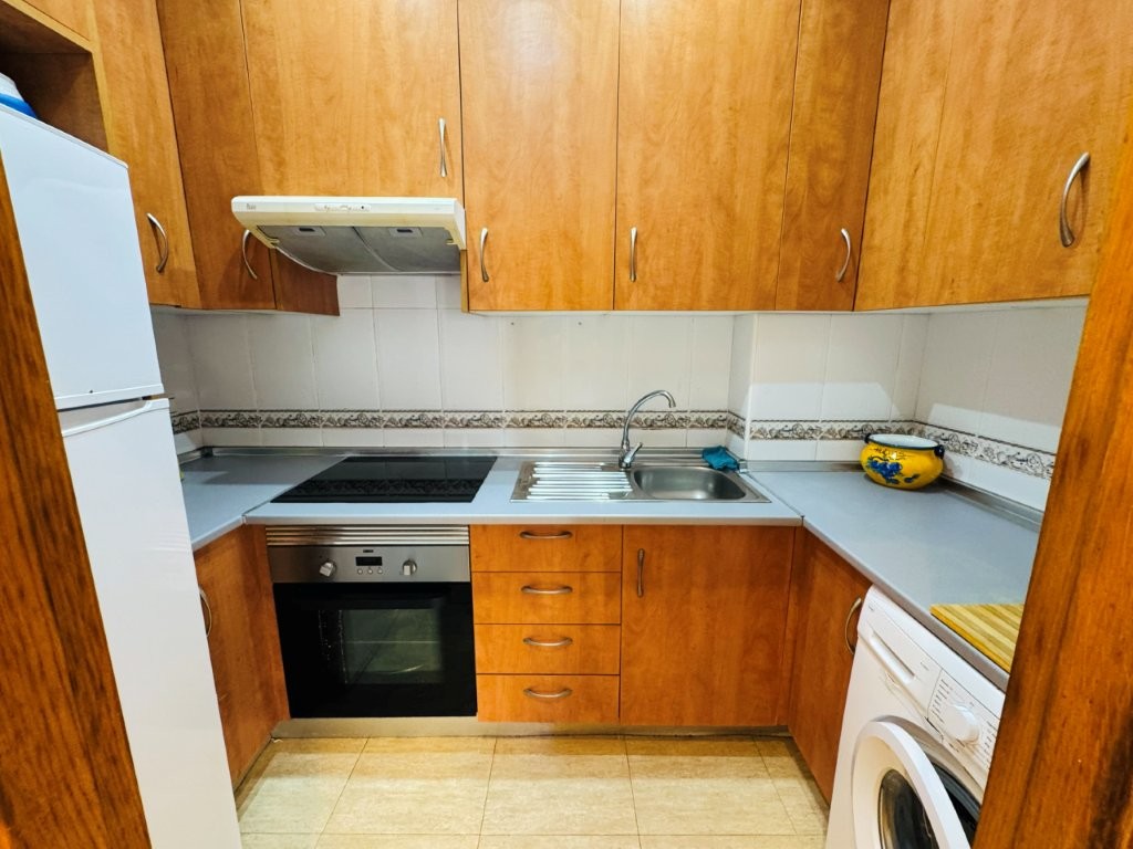 PLANTA BAJA ESQUINA EN EL CENTRO DE LA MATA, 2 DORMITORIOS, TERRAZA Y LISTA PARA ENTRAR A VIVIR