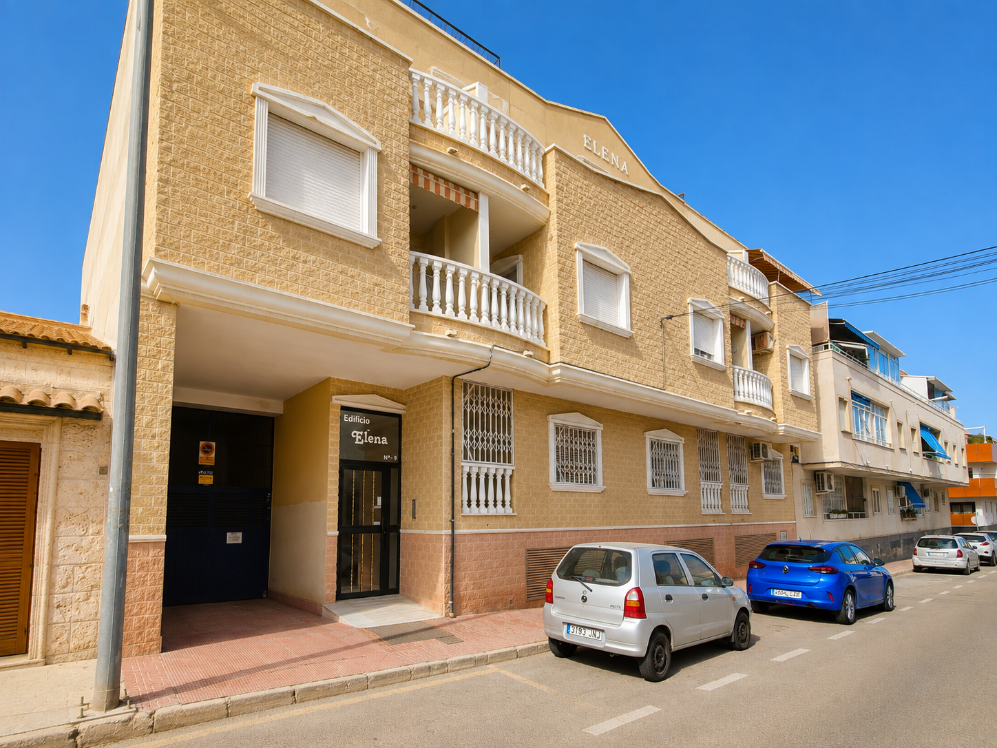 APARTAMENTO DE 2 DORMITORIOS CON TERRAZA Y ORIENTACIÓN SUR A 700 M DE PLAYA DEL CURA, TORREVIEJA