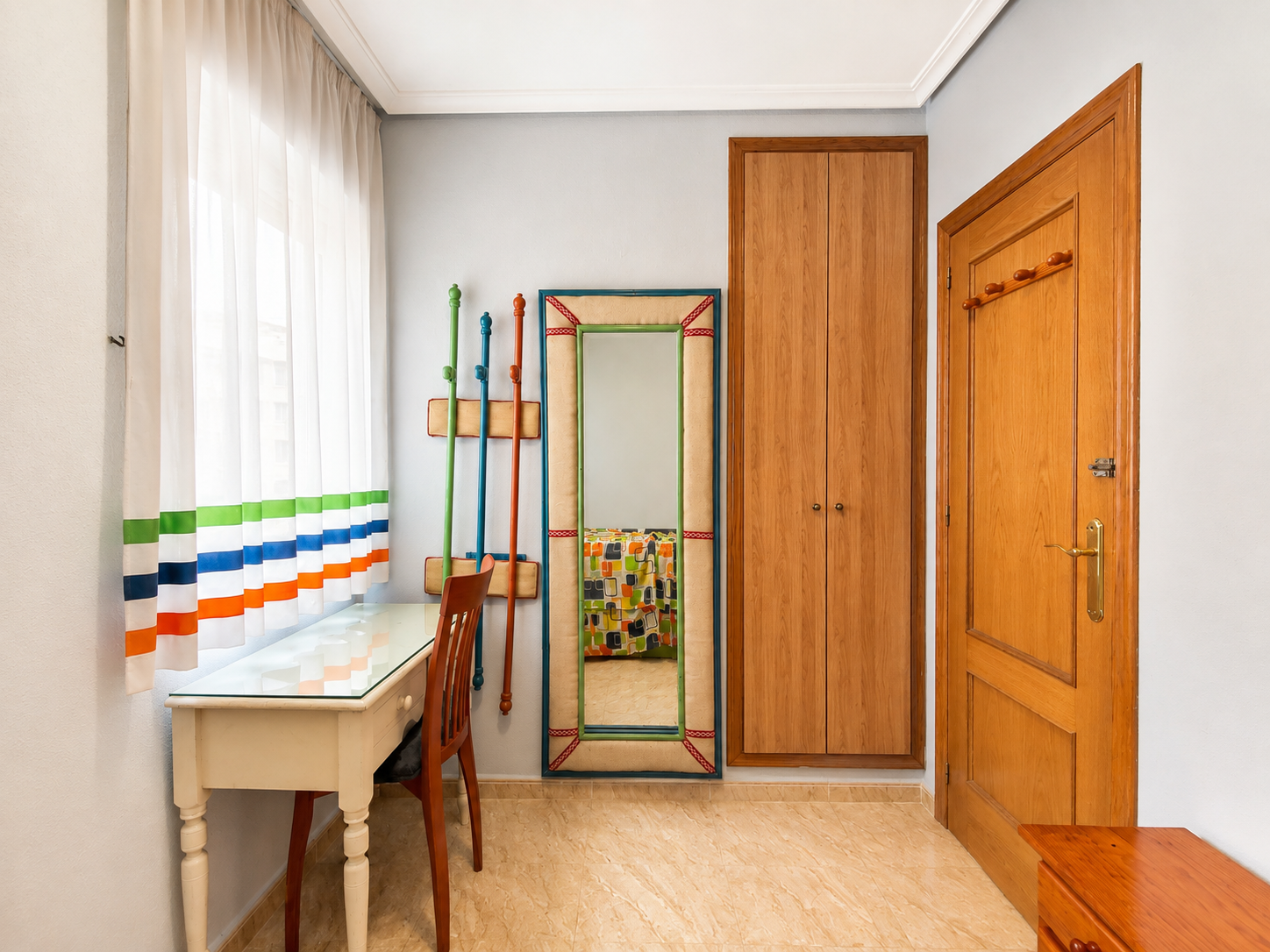 APARTAMENTO DE 2 DORMITORIOS CON TERRAZA Y ORIENTACIÓN SUR A 700 M DE PLAYA DEL CURA, TORREVIEJA