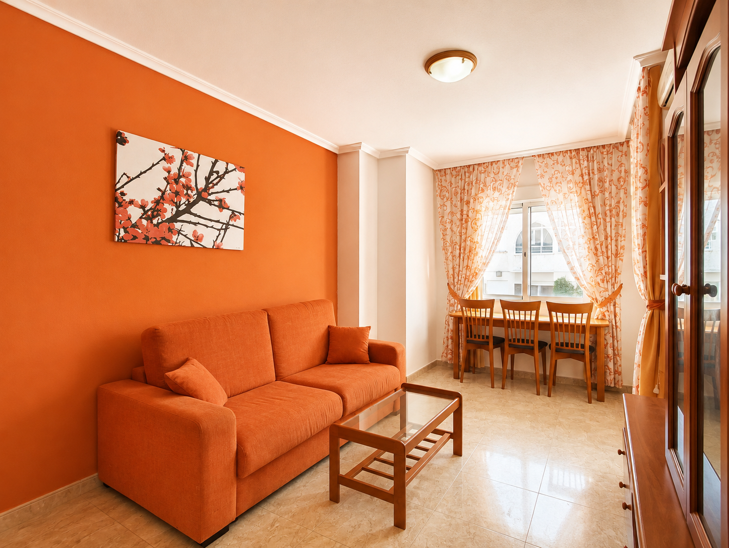 APARTAMENTO DE 2 DORMITORIOS CON TERRAZA Y ORIENTACIÓN SUR A 700 M DE PLAYA DEL CURA, TORREVIEJA