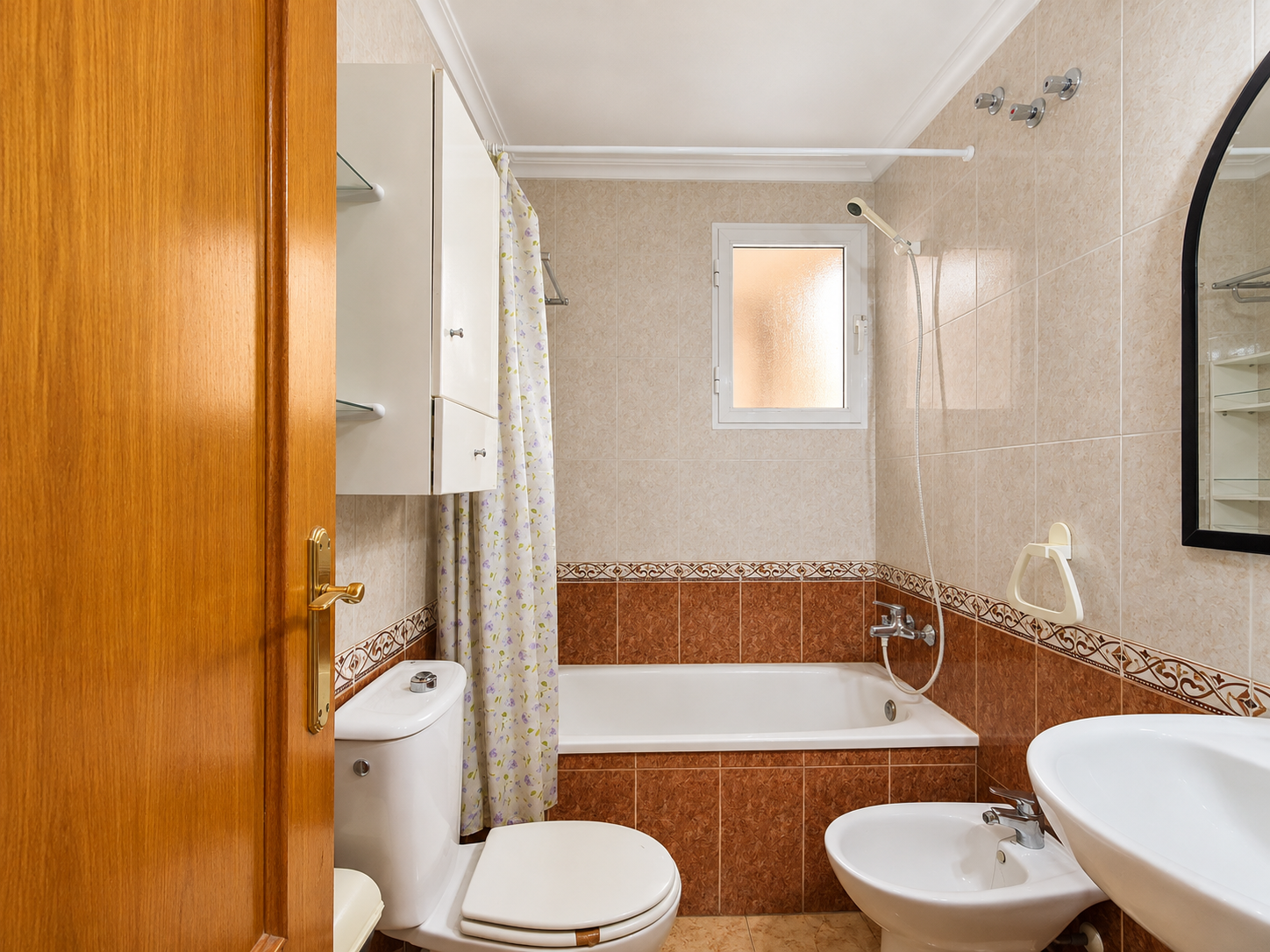 APARTAMENTO DE 2 DORMITORIOS CON TERRAZA Y ORIENTACIÓN SUR A 700 M DE PLAYA DEL CURA, TORREVIEJA