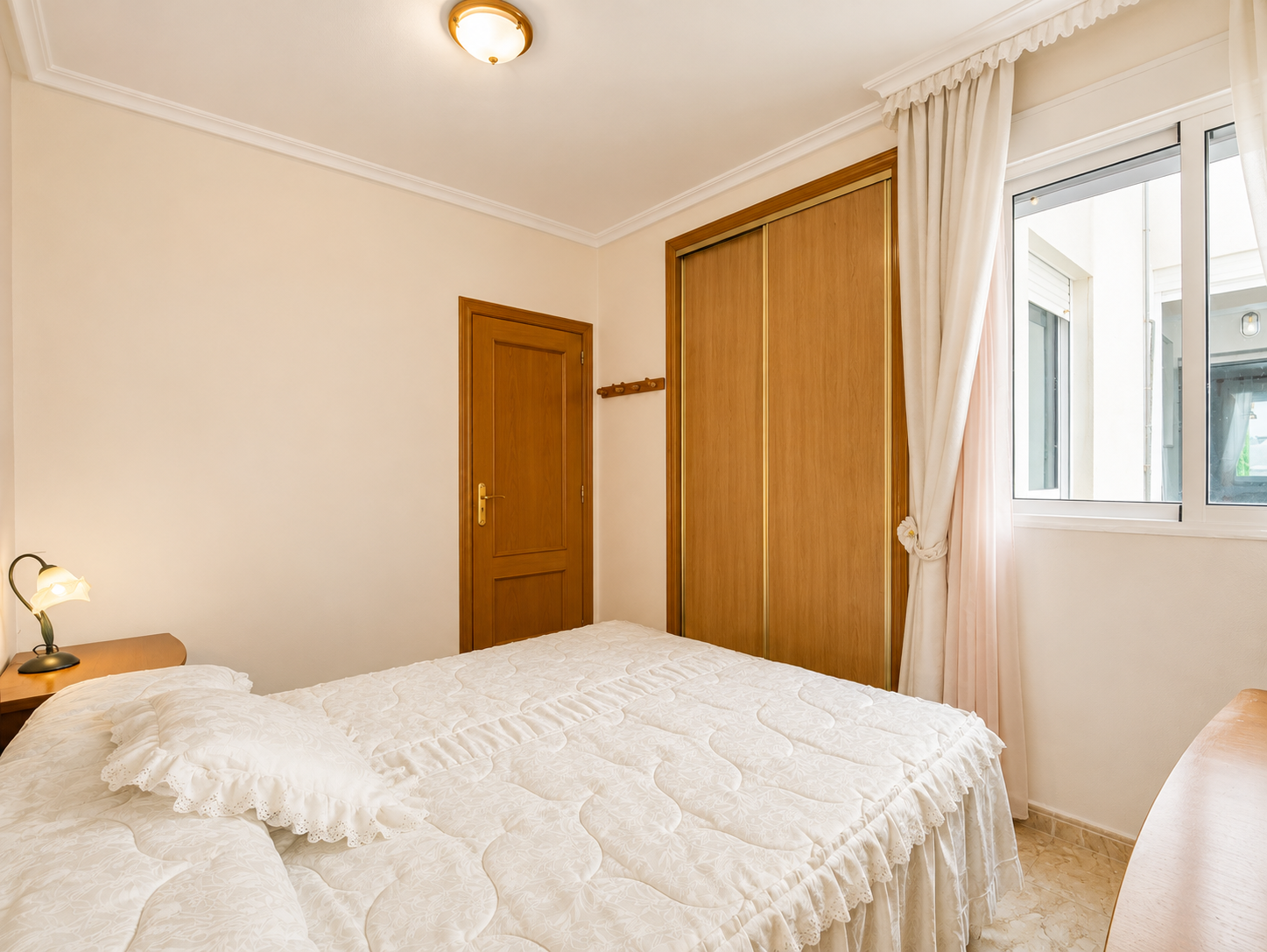 APARTAMENTO DE 2 DORMITORIOS CON TERRAZA Y ORIENTACIÓN SUR A 700 M DE PLAYA DEL CURA, TORREVIEJA