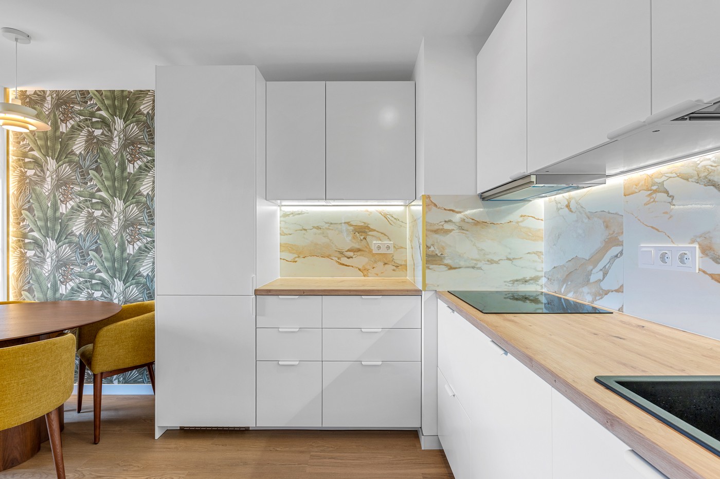 EXCLUSIVO ÁTICO REFORMADO CON VISTAS PANORÁMICAS AL MAR Y TERRAZA PRIVADA EN PUNTA PRIMA