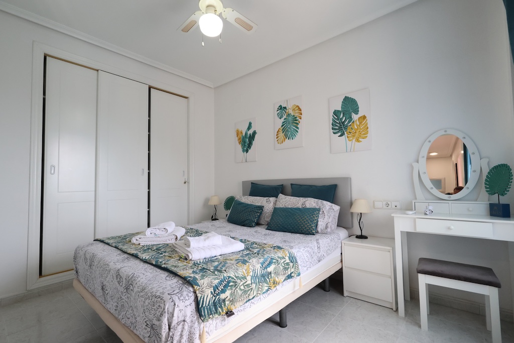 APARTAMENTO CON VISTAS AL MAR Y ORIENTACIÓN SUR EN CAMPOAMOR GOLF